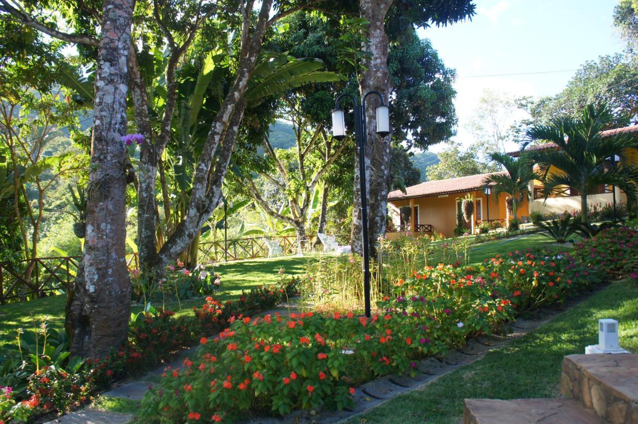 גואראמירנגה Hotel Cantinho Das Flores מראה חיצוני תמונה